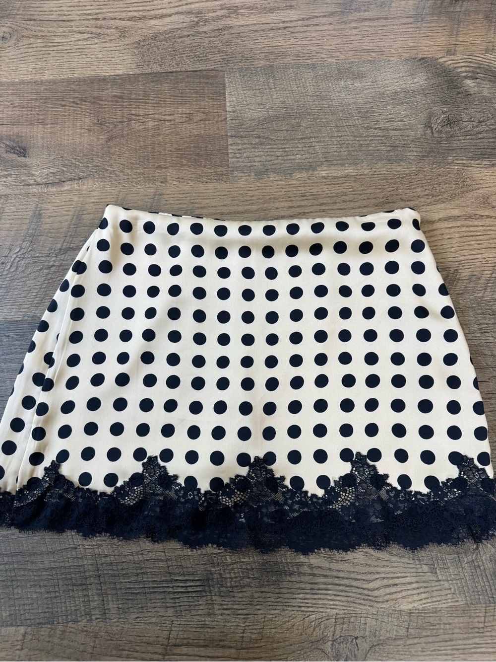 Abercrombie & Fitch Black Polka Dot Mini skort with Lace Trim
